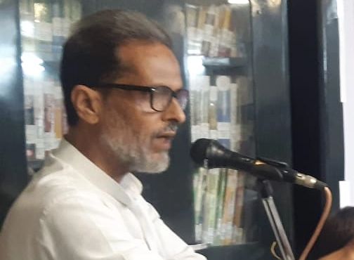 اردو کے مسائل حل کرنے کے لیے حکومت پر دباؤ بنانا لازمی: ڈاکٹر ریحان غنی