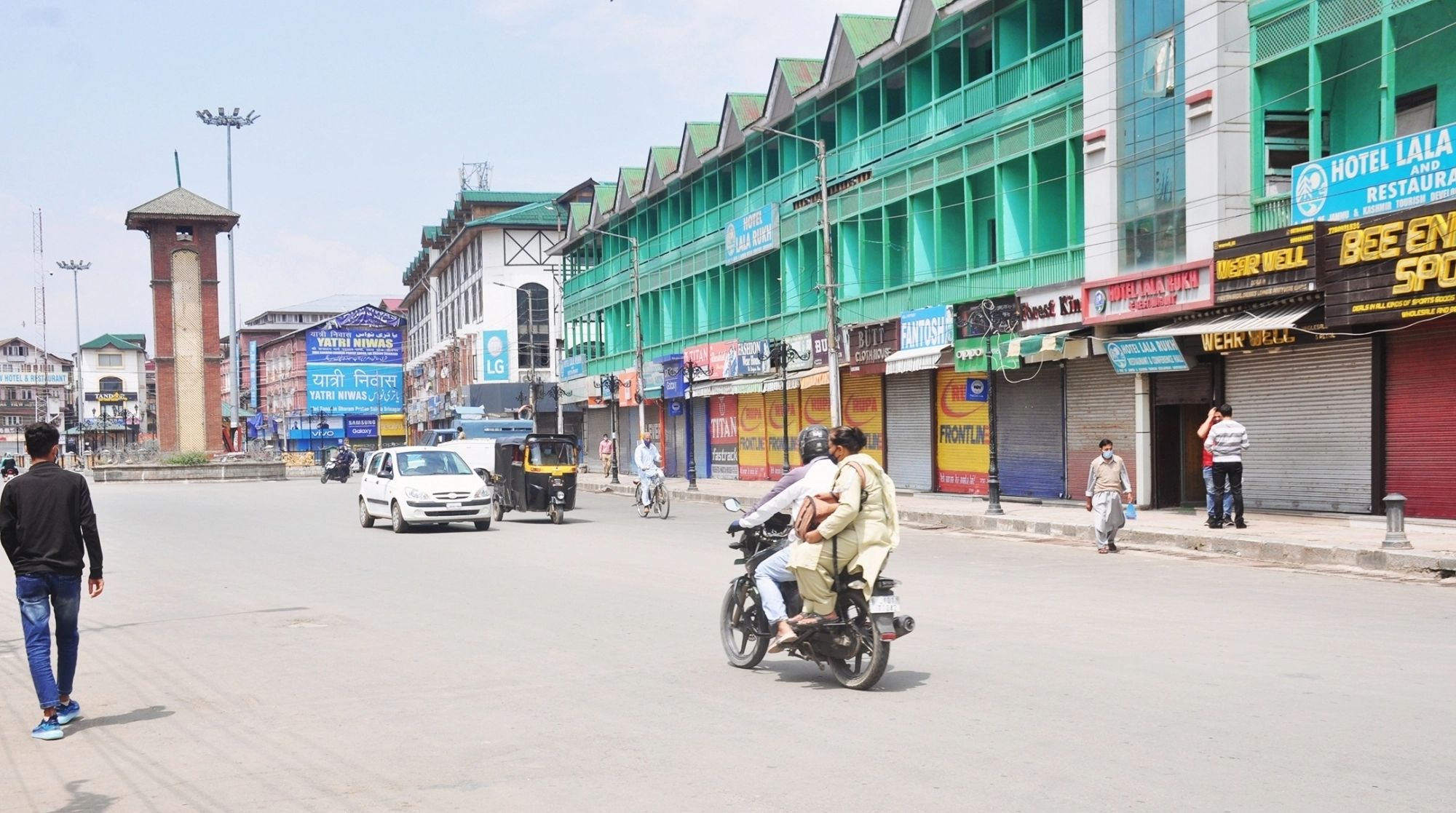 سری نگر: تاریخی جامع مسجد سمیت کئی عبادت گاہوں کے منبر و محراب مسلسل پانچویں جمعے کو بھی خاموش