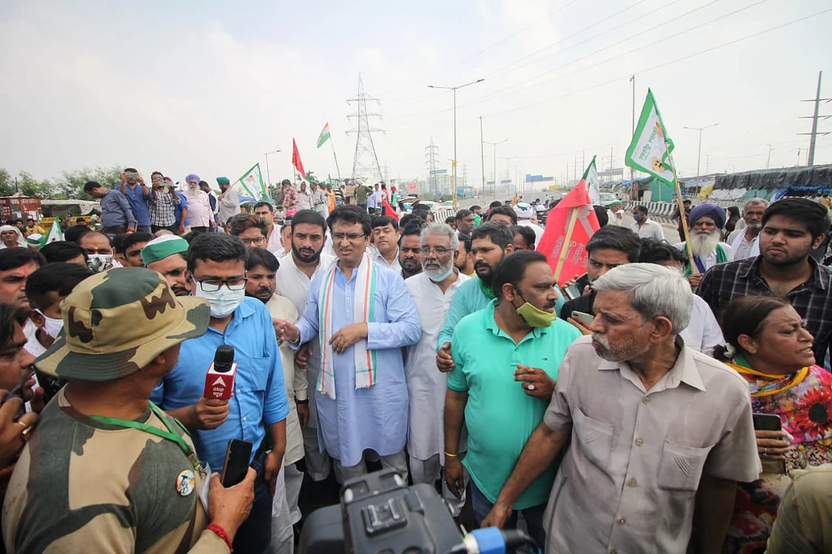 تین نئے زرعی قوانین کے خلاف کسانوں کے ’بھارت بند‘ کو بے پناہ حمایت