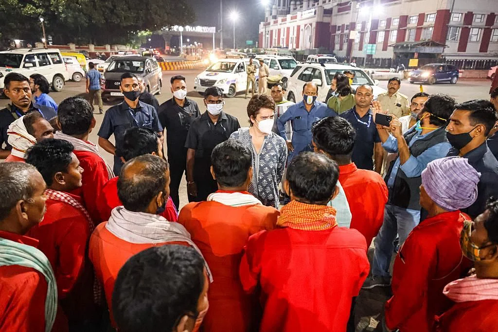 پرینکا گاندھی للت پور پہنچ گئیں ، مارے گئے کسانوں کے اہل خانہ سے ملاقات کریں گی