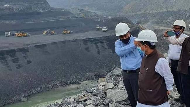 جھارکھنڈ: بارش کے سبب پھر کوئلہ بحران کا اندیشہ، کانوں سے کوئلہ کی فراہمی متاثر