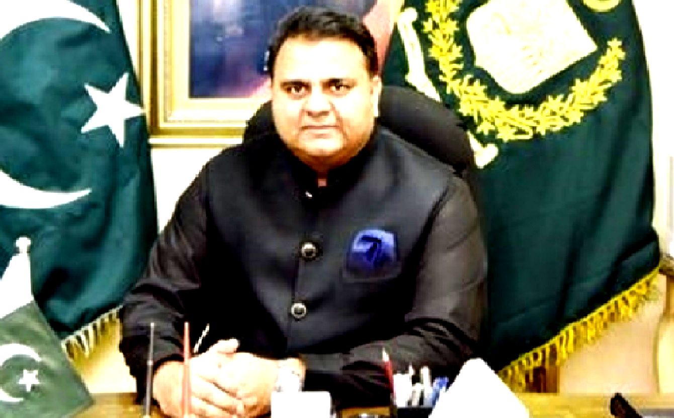 پاکستان: حکومت کی پالیسی میں تبدیلی سے ملک میں دہشت گردانہ حملوں میں اضافہ ہوا، سابق وزیر فواد چوہدری