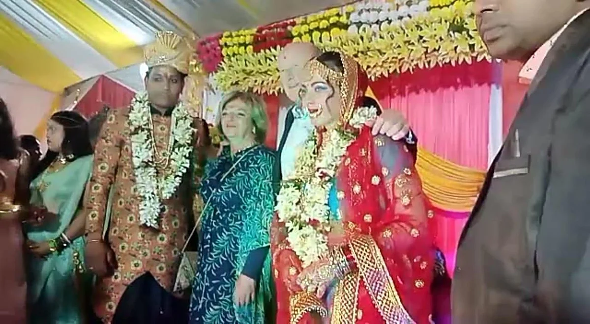 فرانس کی لڑکی کو بہاری لڑکے سے ہو گئی محبت، شادی کرنے پہنچ گئی بیگوسرائے