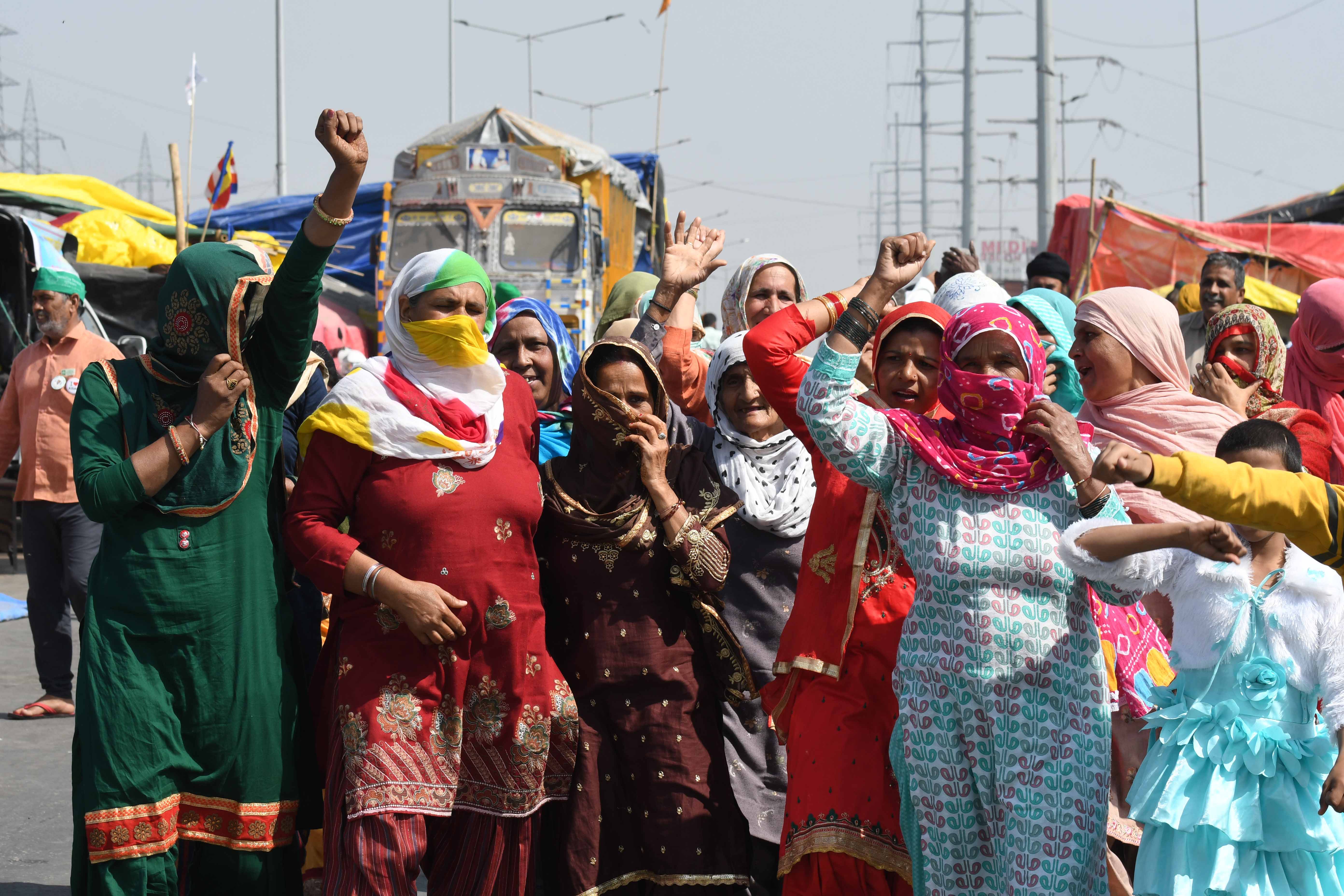 مرکزی کابینہ نے تینوں زرعی قوانین کو واپس لینے کے لیے قرارداد کو دی منظوری