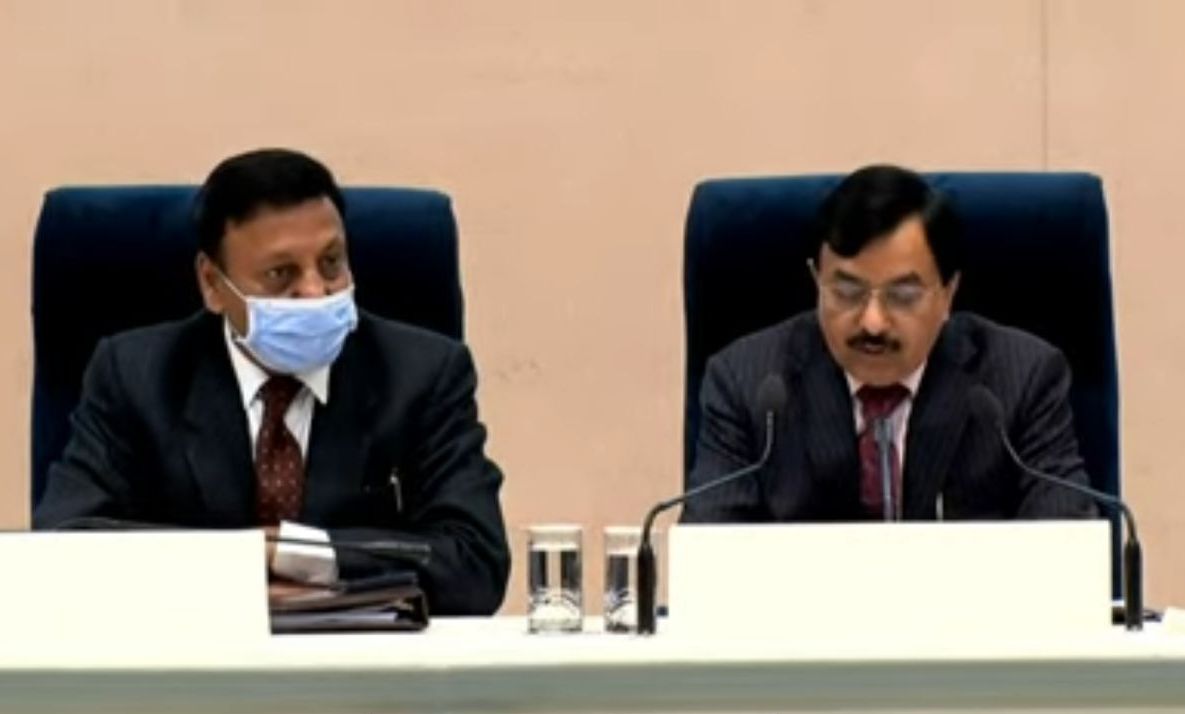 پانچ ریاستوں کے اسمبلی انتخابات کے تعلق سے الیکشن کمیشن کی پریس کانفرنس، ’کورونا کے دور میں انتخابات کرانا بڑا چیلنج‘