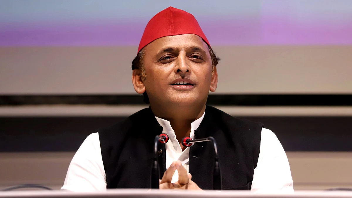 اکھلیش یادو، تصویر یو ین آئی