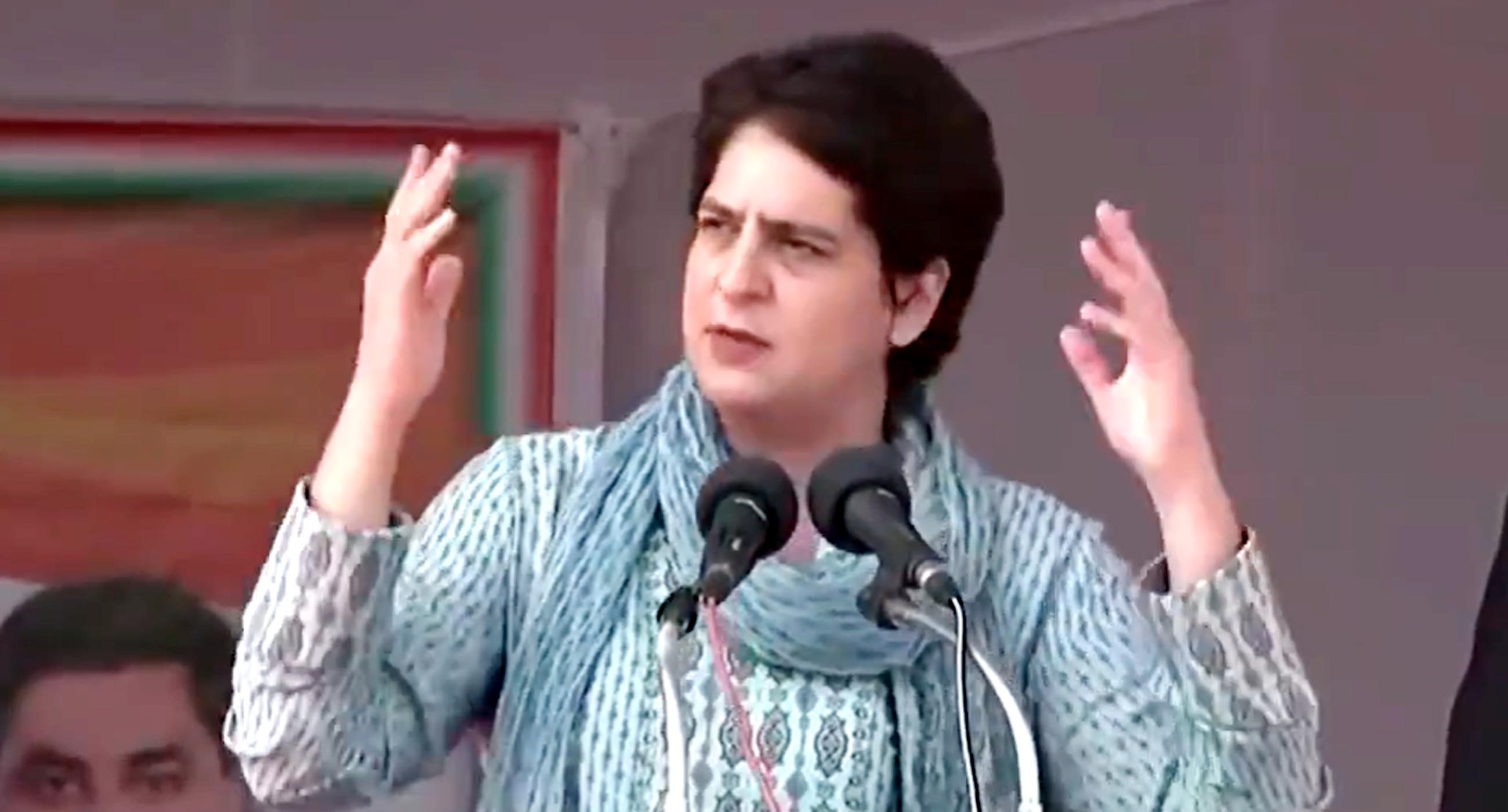 مہنگائی کی مار سے مڈل کلاس اور غریب طبقہ کو روزانہ خرچ کے لئے قرض نہ لینا پڑ جائے! پرینکا گاندھی