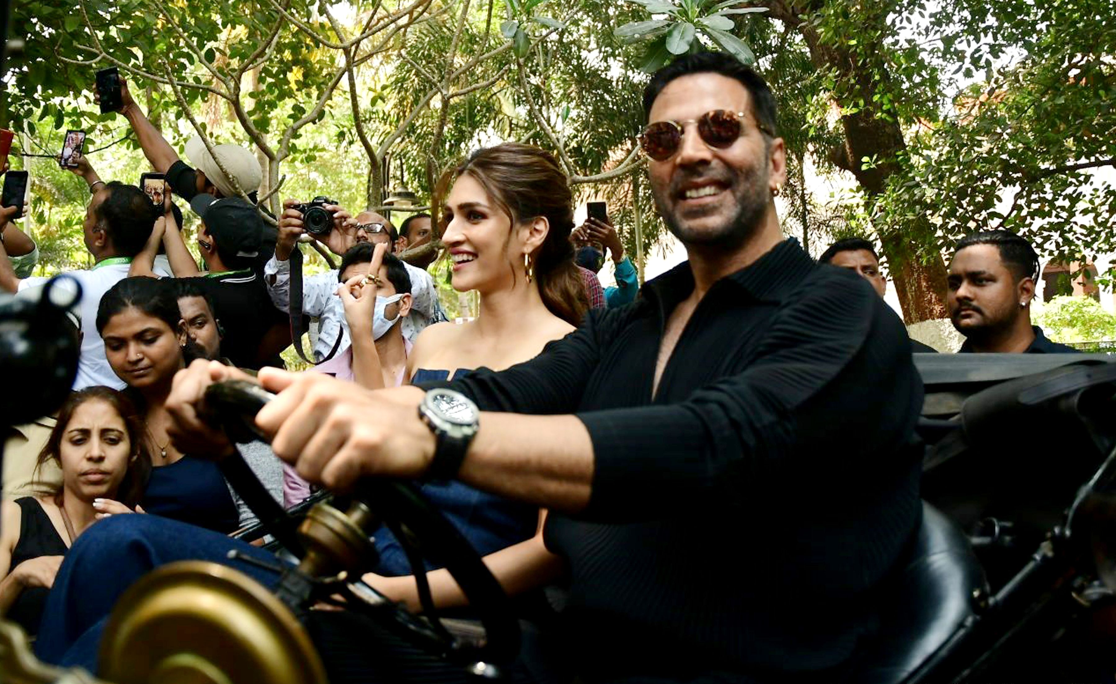 بچن پانڈے: فلم کے سارے کردار سیٹ پر پہنچتے ہی زندہ ہو گئے، اکشے کمار