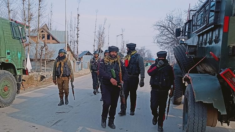 جموں و کشمیر میں لشکر کے مزید ایک ماڈیول کا انکشاف، 6 ملیٹینٹ گرفتار