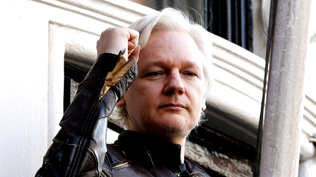 <div class="paragraphs"><p>جولین اسانجے تصویر آئی اے این ایس</p></div>