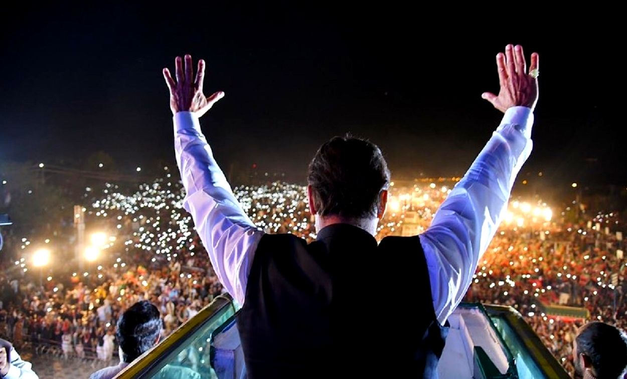 پاکستان: شہباز شریف نے تحریک عدم اعتماد کی ووٹنگ کے دوران سبھی اراکین پارلیمنٹ کی سیکورٹی کا کیا مطالبہ