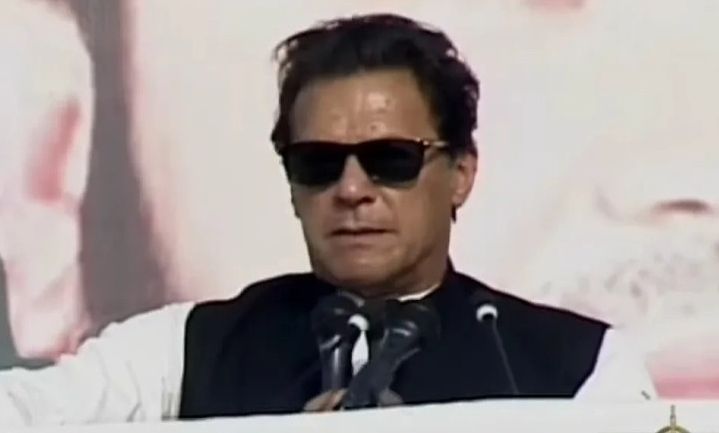میں آخری سانس تک اس سازش کا مقابلہ کروں گا: عمران خان