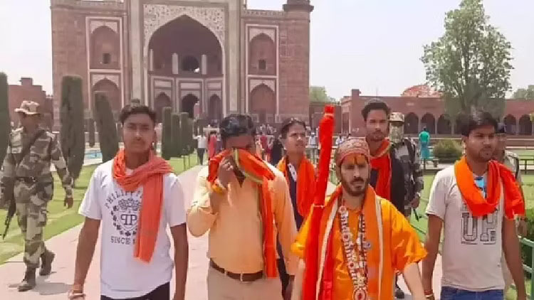 عید کی خوشیوں پر خوف کا سایہ! کئی علاقوں میں فرقہ وارانہ کشیدگی پیدا کرنے کی کوشش