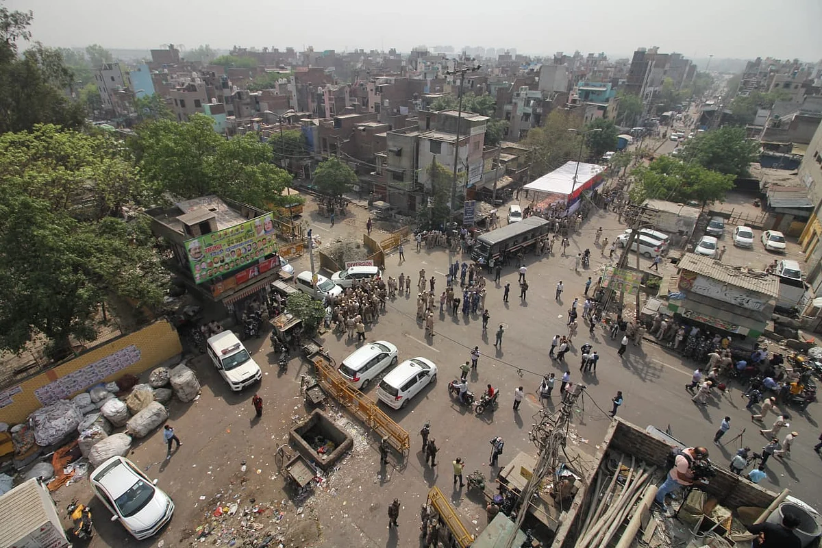 جہاںگیر پوری تشدد، تصویر ویپن