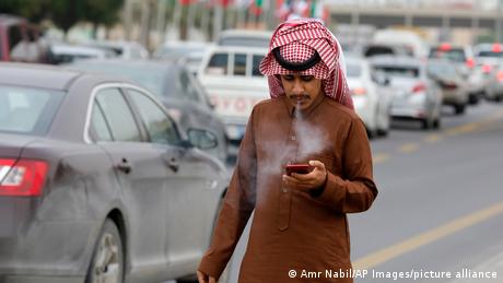 مشرق وسطیٰ، سائبرقوانین کا ناقدین کے خلاف استعمال