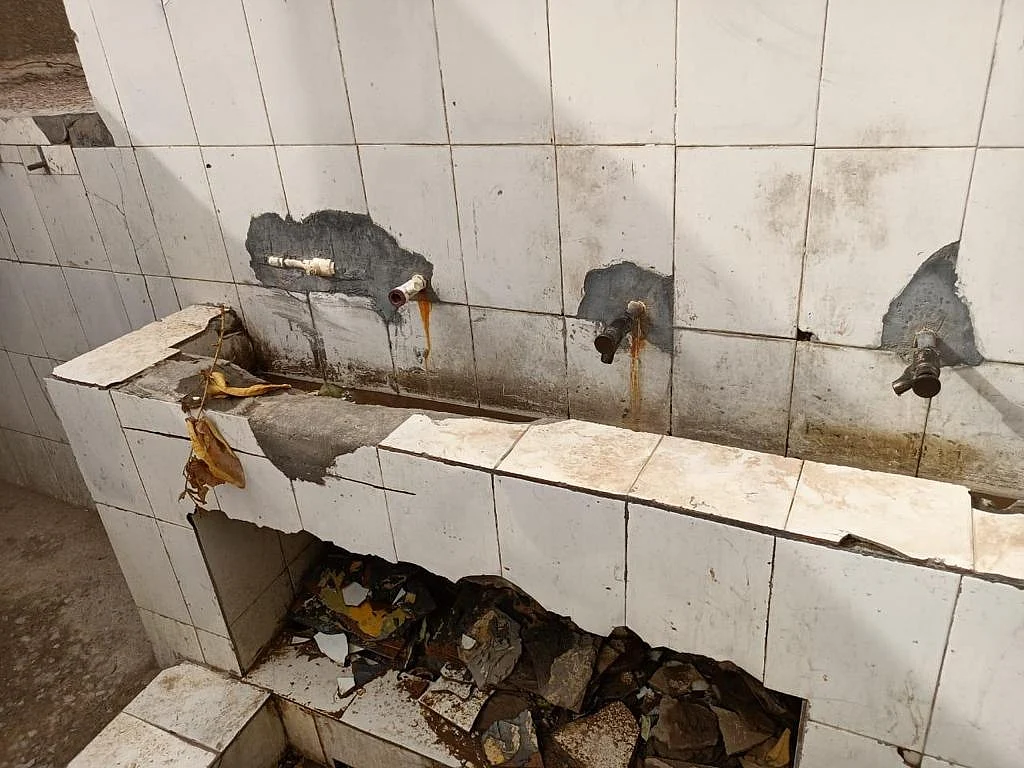 ایم سی ڈی اسکولوں میں ملی ڈرگس، شراب اور سگریٹ، ویمنس کمیشن نے جاری کیا نوٹس