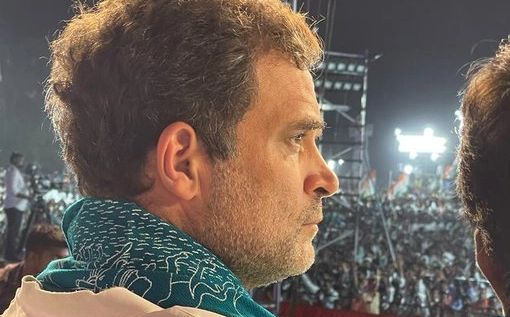 راہل گاندھی کی چنچل گوڑہ جیل میں این ایس یو آئی کارکنوں سے ملاقات