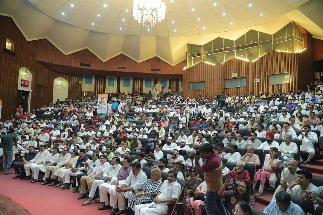 کانگریس میں لوٹی مشاعروں کی تہذیب