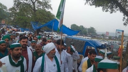 اگنی پتھ کے خلاف ہریدوار میں جمع ہوئے کسان، پیدل مارچ نکال کر کیا احتجاج