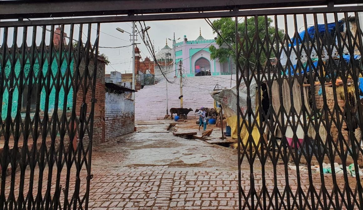 متھرا: شاہی عیدگاہ مسجد میں سروے کمیشن بھیجنے کا مطالبہ