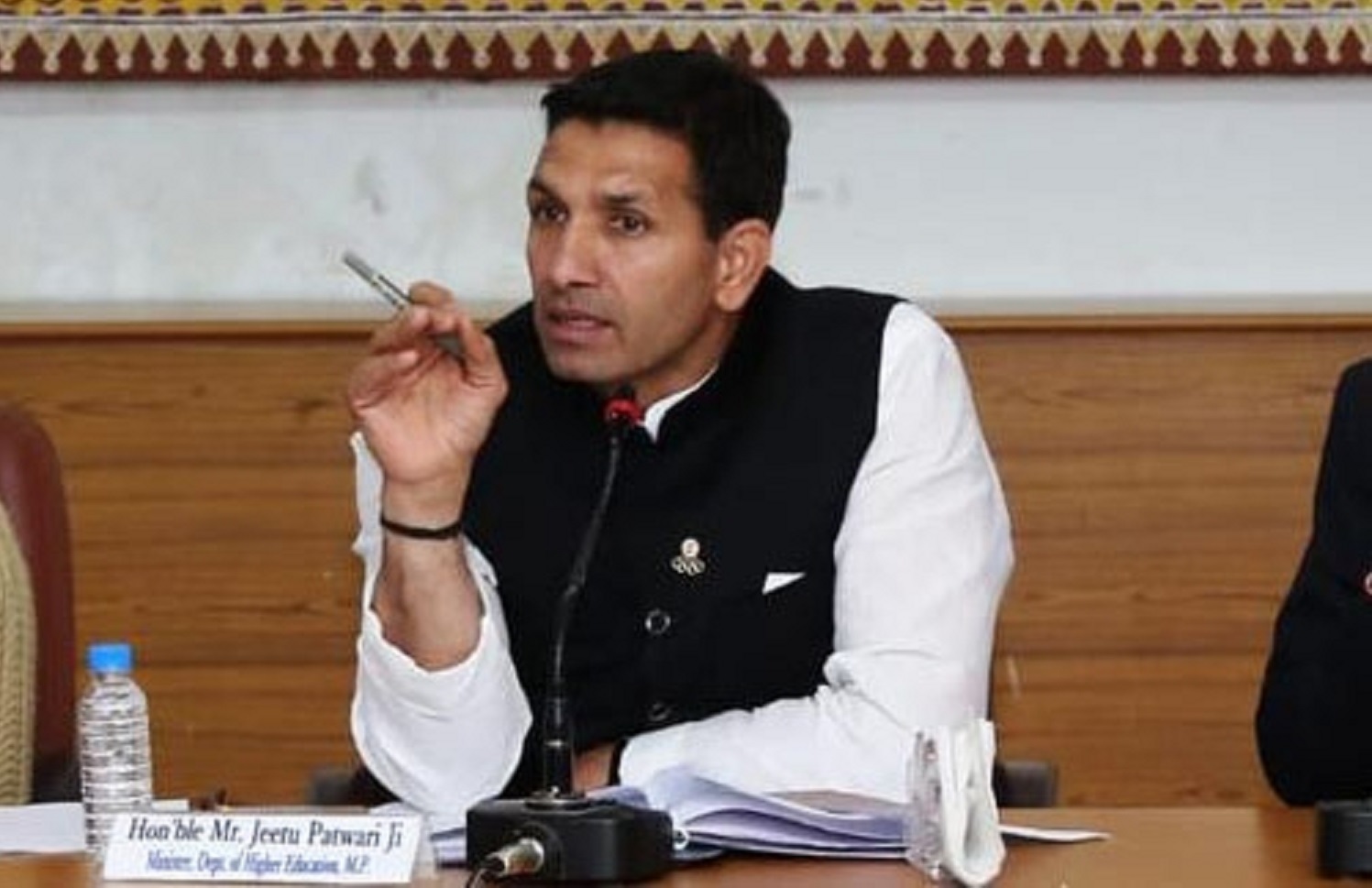 ’پوری کائنات میں ایسا کوئی منصوبہ نہیں‘، اگنی پتھ اسکیم کو لے کر جیتو پٹواری کا مرکز پر حملہ
