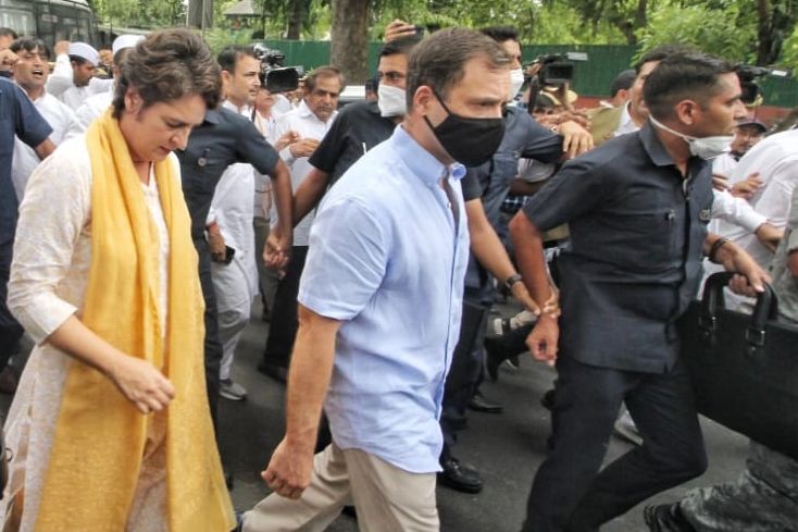 ’راہل گاندھی سے 30 گھنٹے سے زیادہ پوچھ گچھ کر چکی ای ڈی، کانگریس پر دباؤ بنانے کی کوشش‘