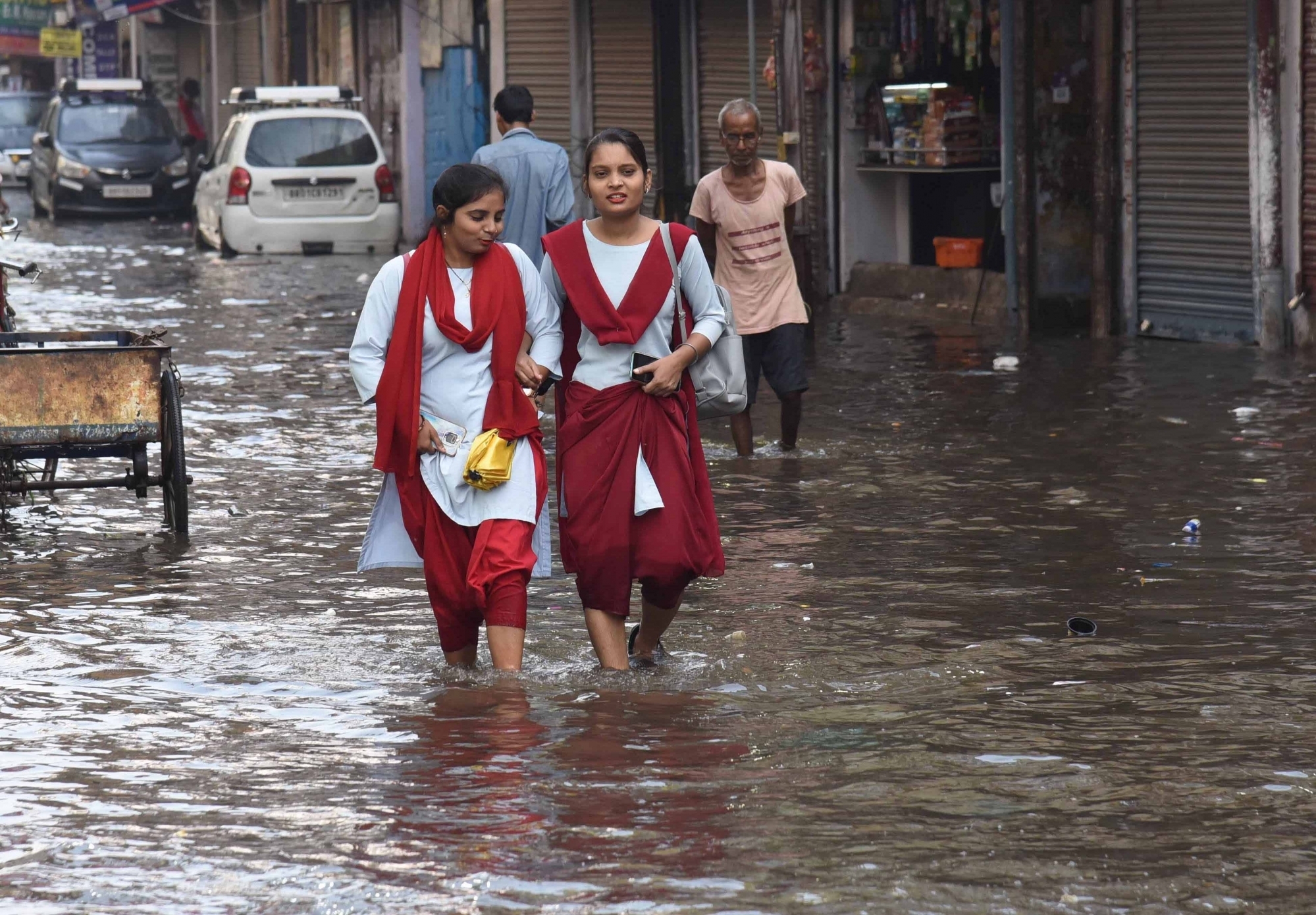بہار میں بارش سے بگڑے حالات، کئی ندیاں خطرے کے نشان سے اوپر