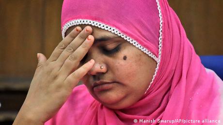 اہم خبریں: ’میرا سر شرم سے جھک گیا، بلقیس کے گنہگاروں کو پھانسی دو‘، سابق وزیر اعلیٰ اور بی جے پی لیڈر کا بیان