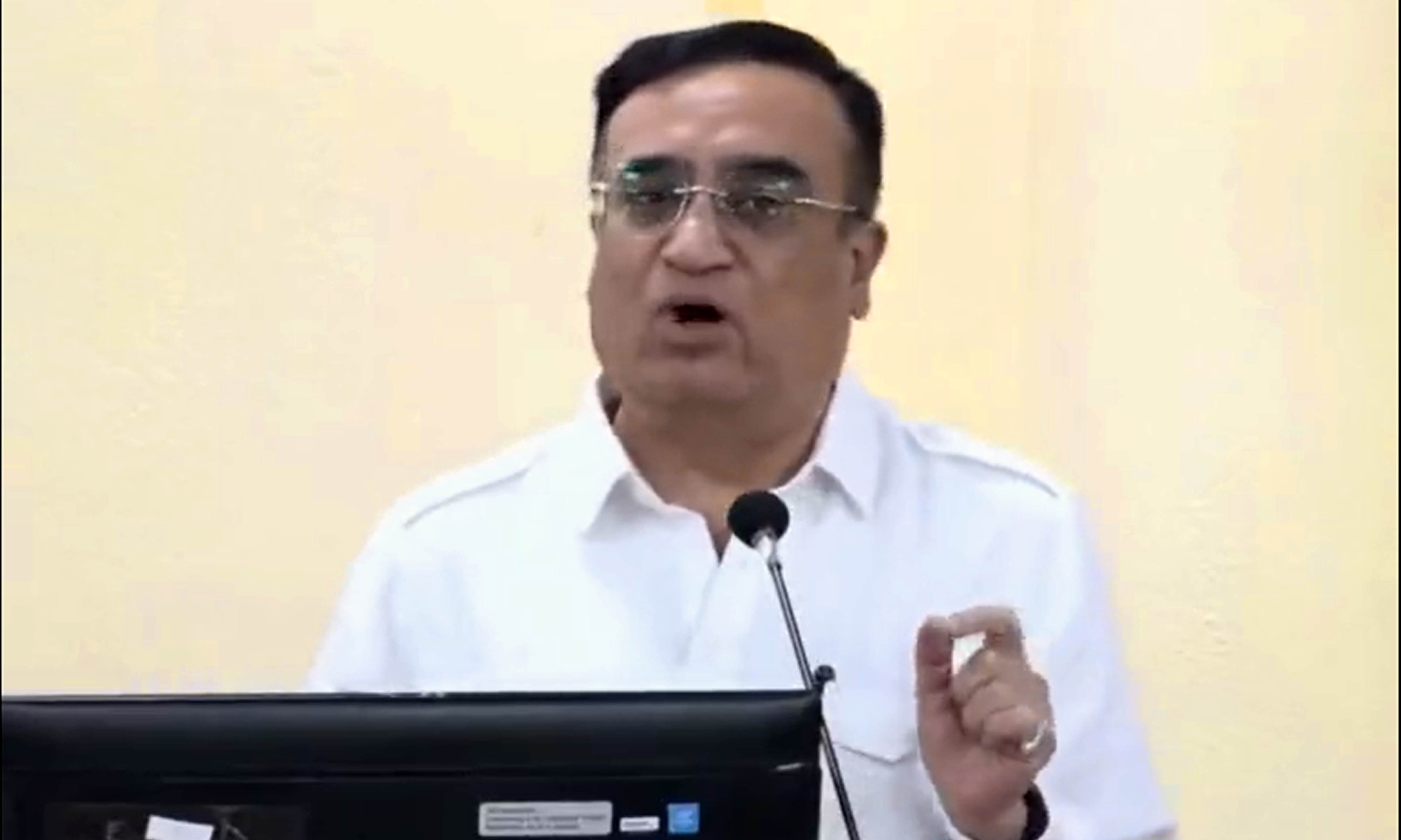 شراب میں بدعنوانی کے لئے عآپ اور بی جے پی دونوں ذمہ دار: ماکن