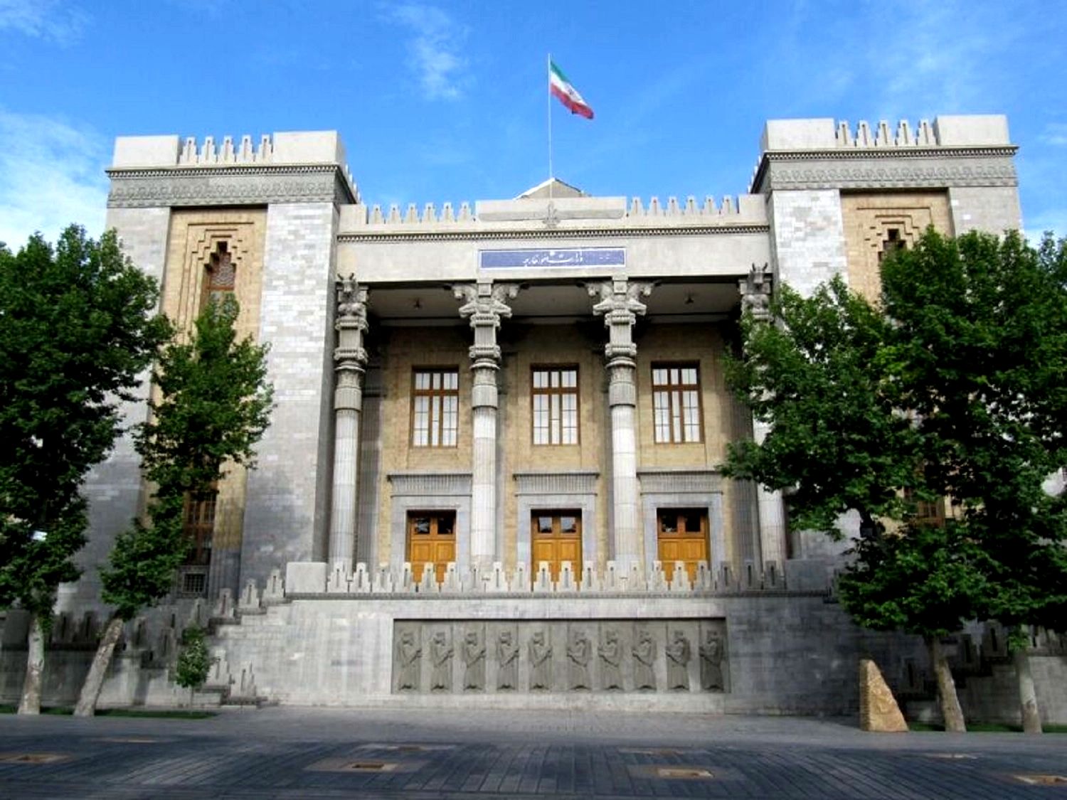 ایران نے برطانوی اداروں اور حکام پر لگایا ’دہشت گردی‘ کو فروغ دینے کا الزام، عائد کی پابندیاں
