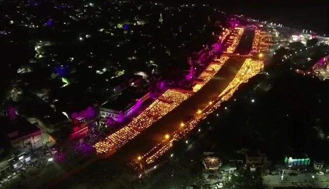 دیوالی تہوار کے موقع پر ایودھیا میں دیپ اتسو، 18 لاکھ چراغ ہوں گے روشن، وزیر اعظم مودی کریں گے جشن کا افتتاح