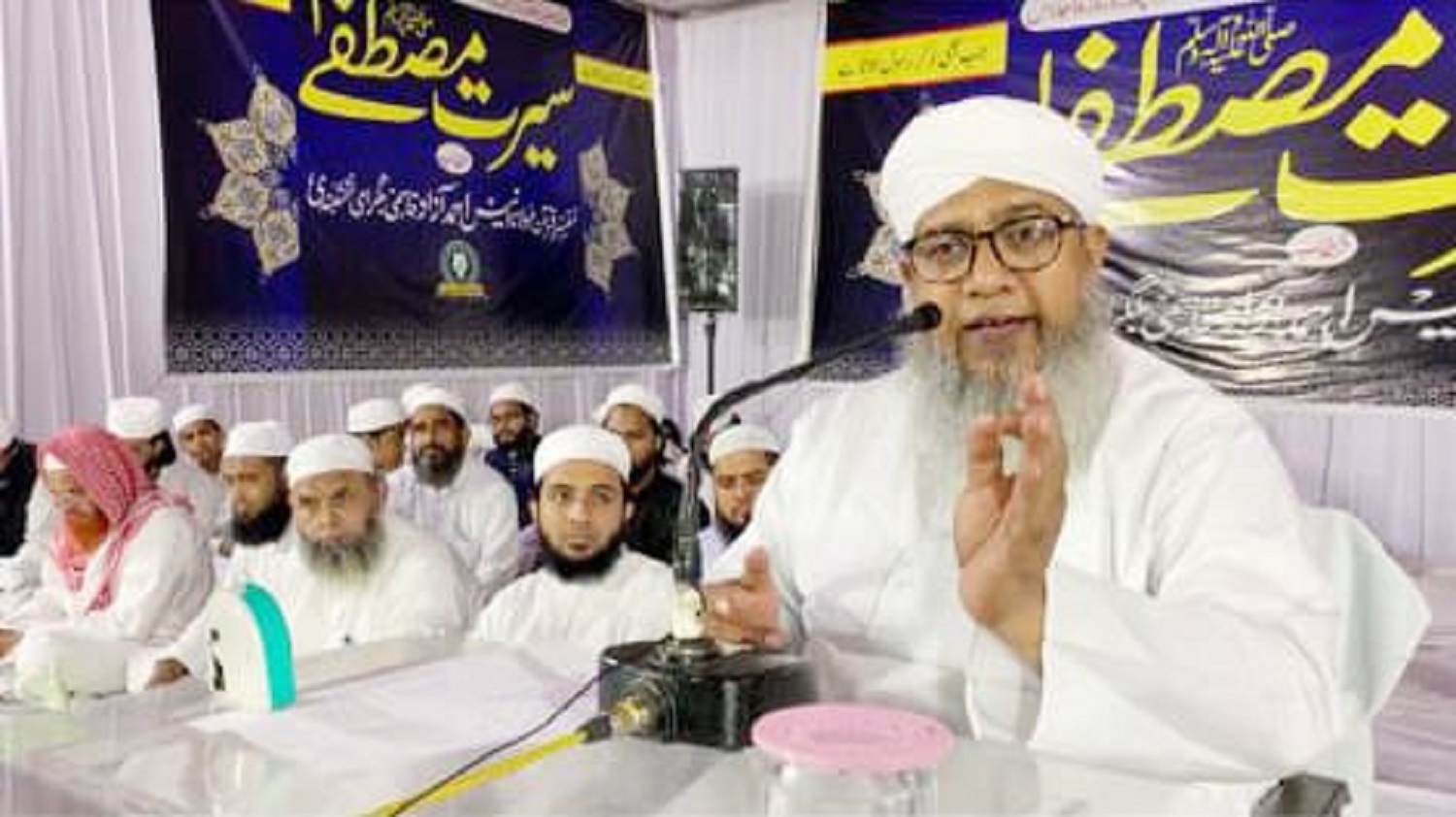 ہر انسان اللہ کی بارگاہ کا فقیر ہے، دُعا ہر مشکل کا حل ہے: مولانا بلگرامی