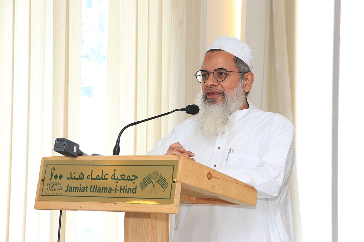 <div class="paragraphs"><p>مولانا محمود مدنی</p></div>