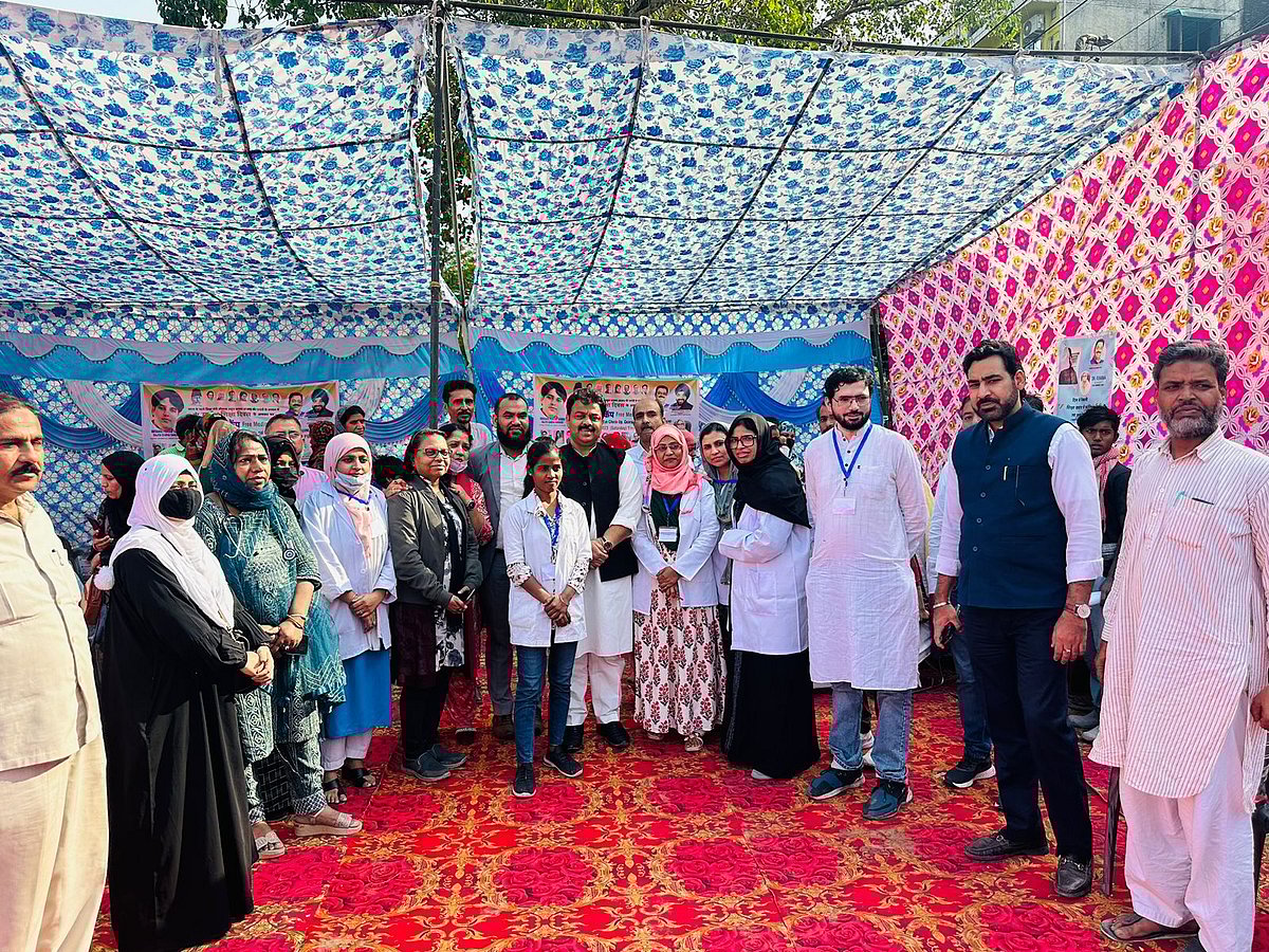 دہلی کانگریس اقلیتی شعبہ کی جانب سے مولانا ابوالکلام آزاد کو خراج عقیدت پیش