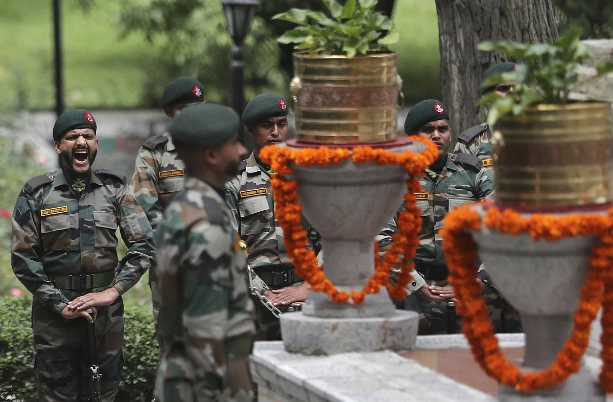 देश भर में मनायी गई कारगिल विजय दिवस की बीसवीं वर्षगांठ.