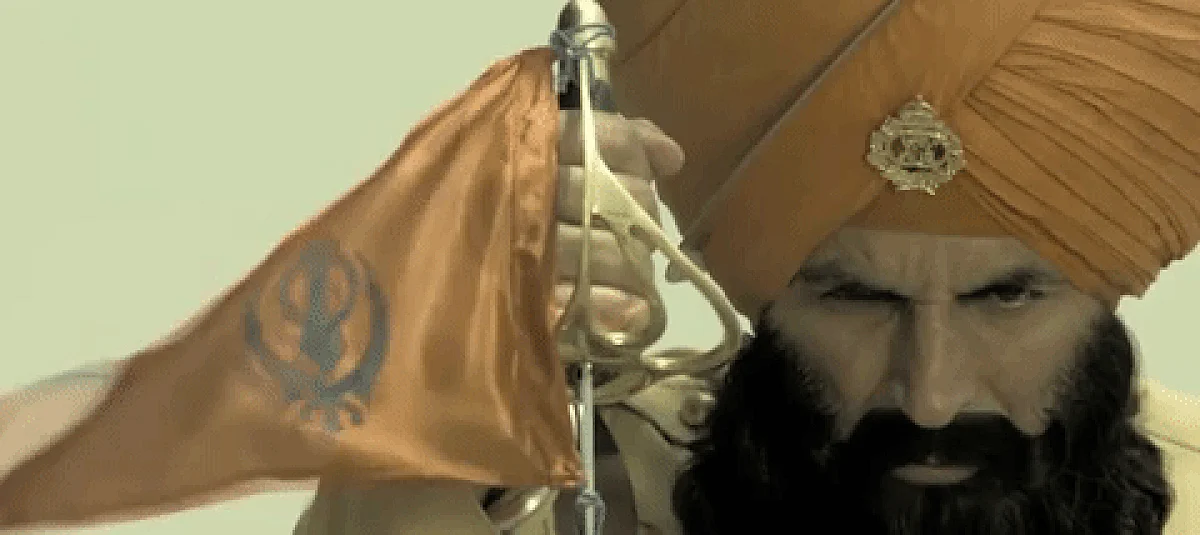 (Gif Courtesy: <a href="https://giphy.com/gifs/bollywood-hindi-kersari-8Bkb2GjgJ5D5rV21J5">Giphy</a>)