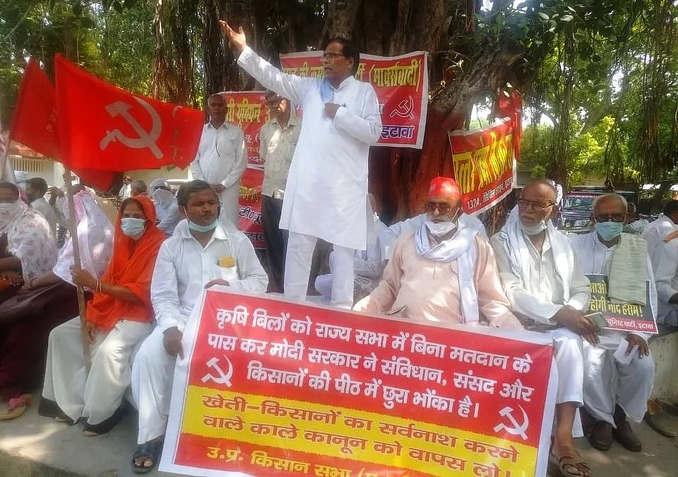 इटावा में किसान सभा का आंदोलन