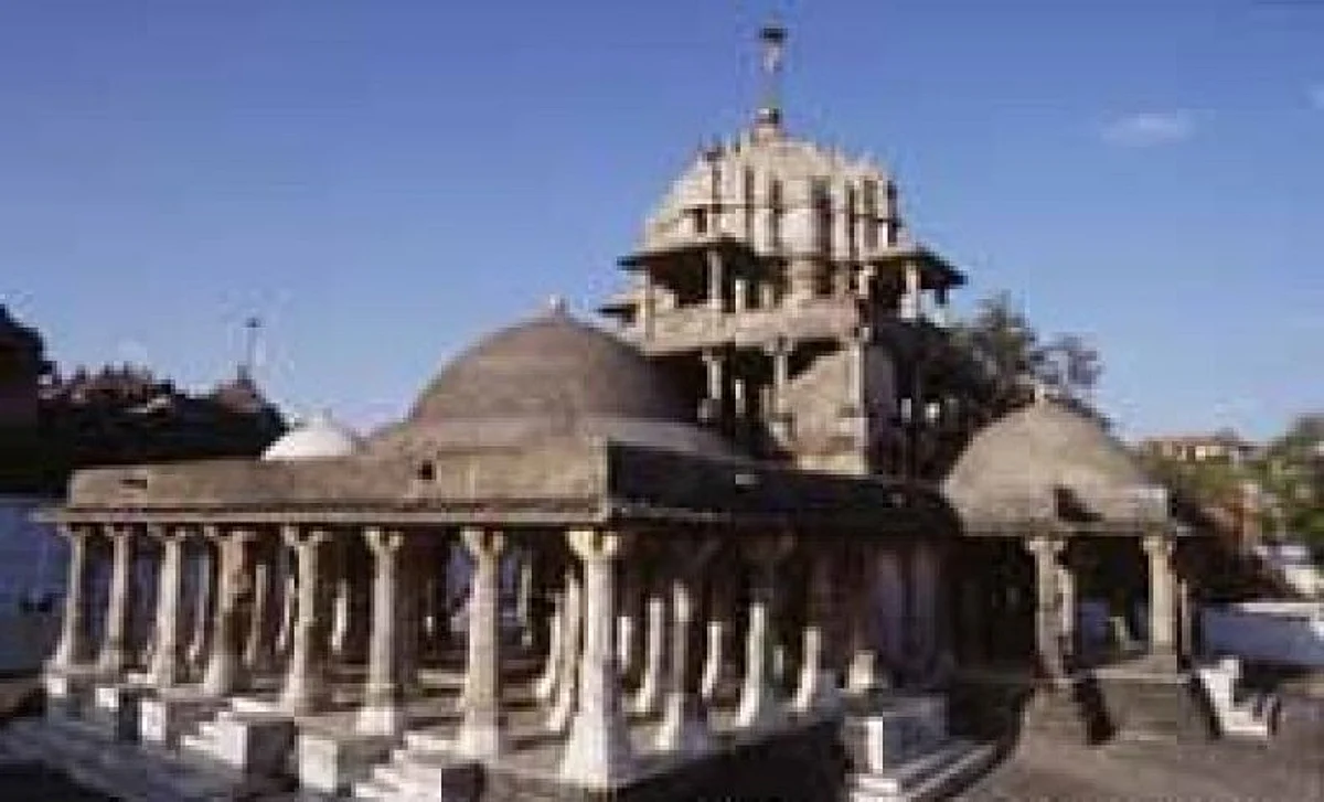 कुमार ग्राम प्राचीन मंदिर के बारे में जानकारी - Kumar Gram Prachin Mandir in Hindi