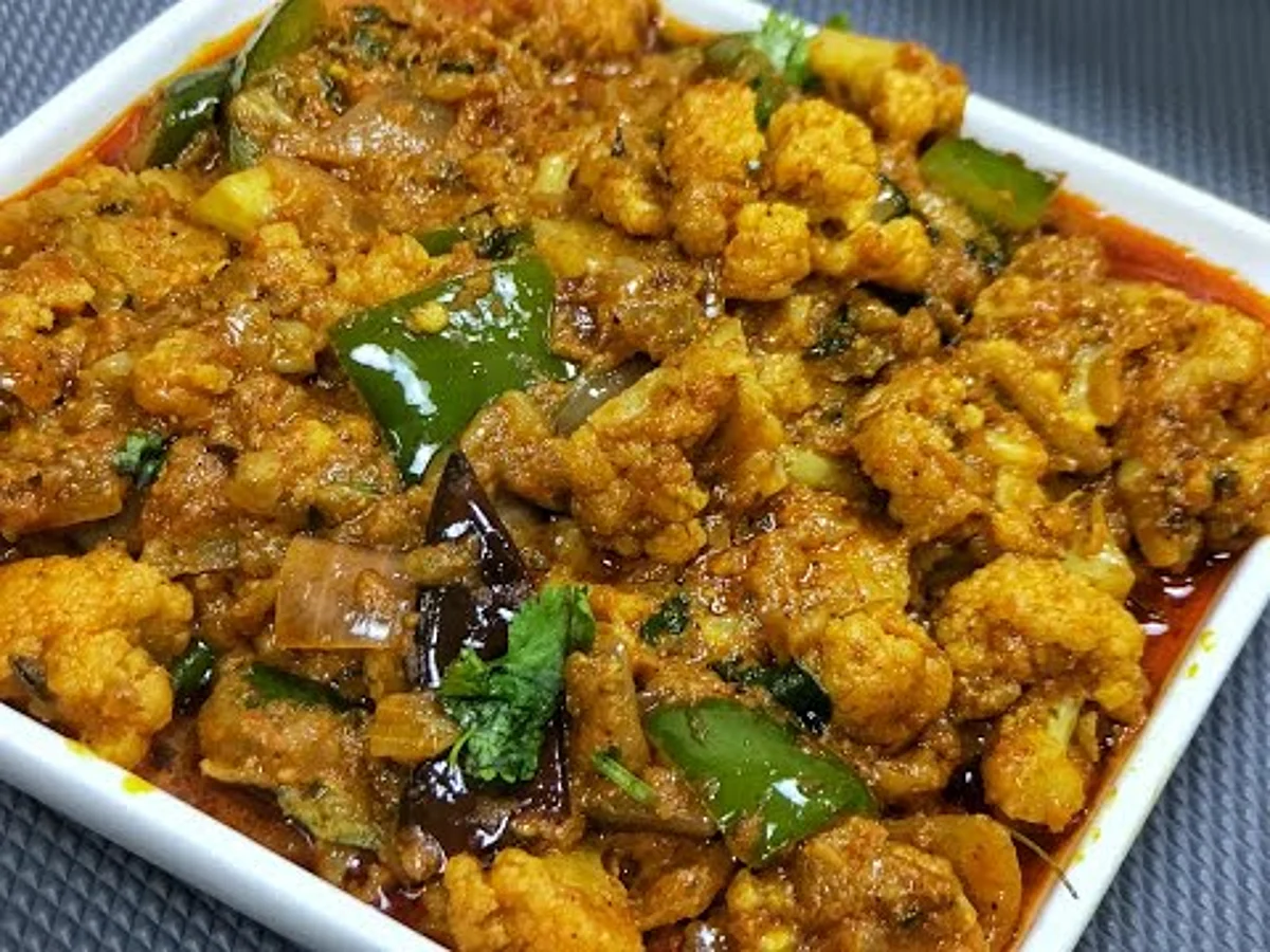 घर पर बनाएं ढ़ाबे वाली कढ़ाई गोभी रेसिपी - Ghar par banaye dhabhe wali kadai gobhi recipe