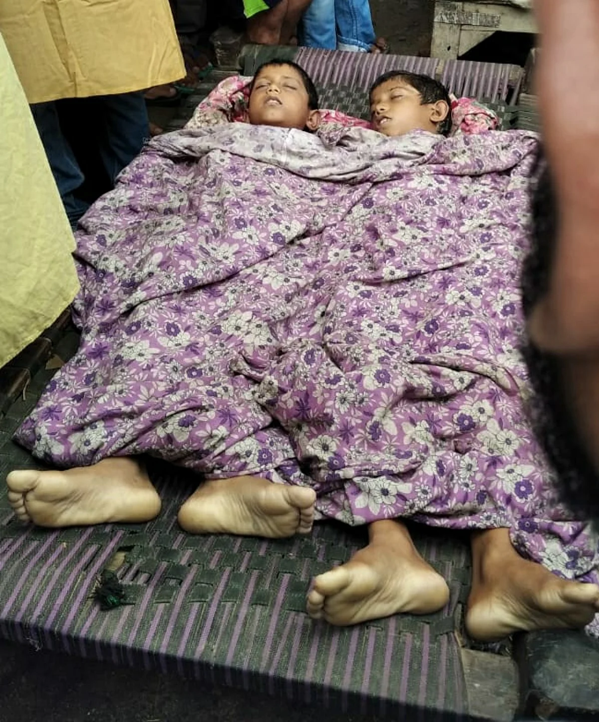 बाढ़ के पानी में डूबने से दो सहोदर भाइयों की मौत