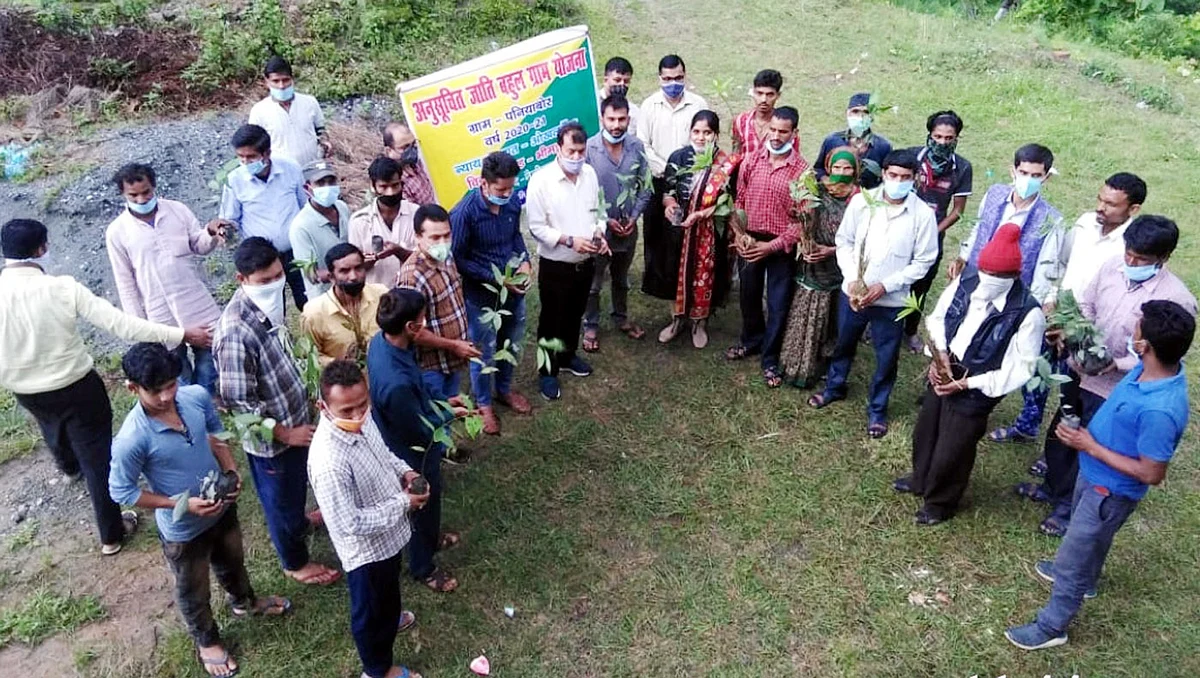 ब्लॉक प्रमुख ने लोगों को किया आत्मनिर्भरता के लिए प्रेरित