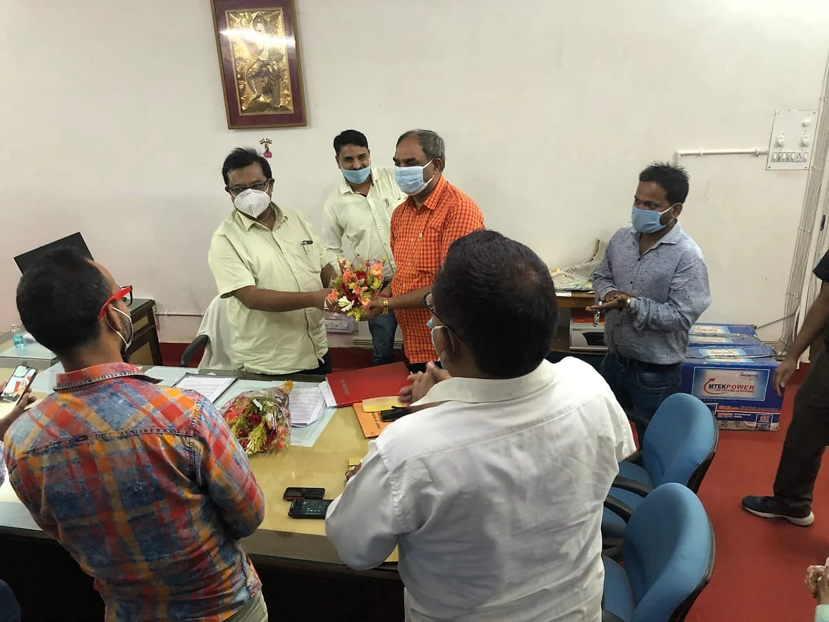 संजय बिहारी अंबष्ठ ने 38 वेंडीडीसी गुमला के रूप में प्रभार ग्रहण किया