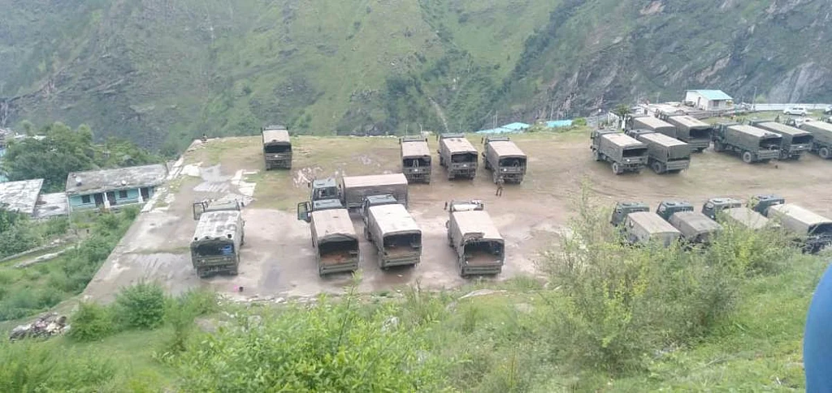 जोशीमठः खेल के मैदान से सैन्य वाहनों को हटाने की मांग