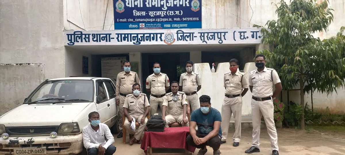 नशीली दवाओं की बड़ी खेप के साथ दो आरोपित गिरफ्तार