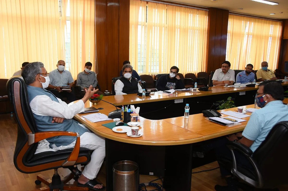दून विवि में होगी स्कूल ऑफ सिनेमेटिक स्टडीज की स्थापना