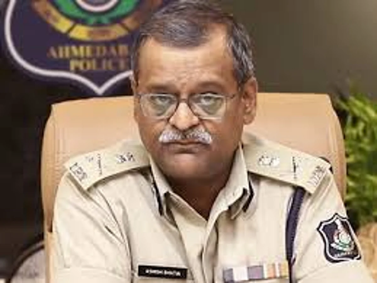 गुजरात : अहमदाबाद पुलिस आयुक्त आशीष भाटिया होंगे राज्य के नए डीजीपी, कल कार्यभार संभालेंगे