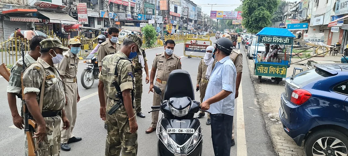 त्योहारों के मद्देनजर शहर में चला सघन चेकिंग अभियान