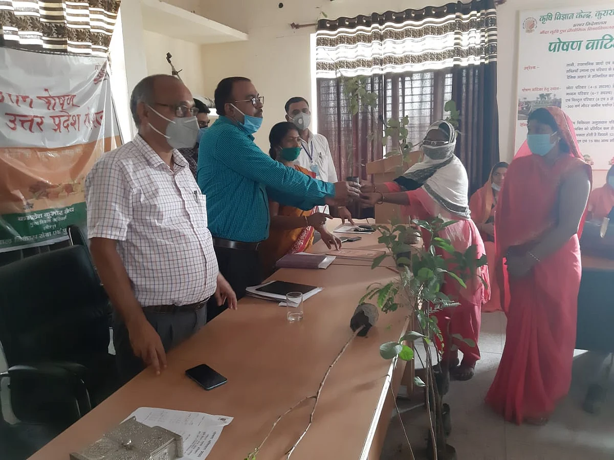 कुपोषण के खिलाफ जनांदोलन खड़ा करें आंगनबाड़ीः डीपीओ