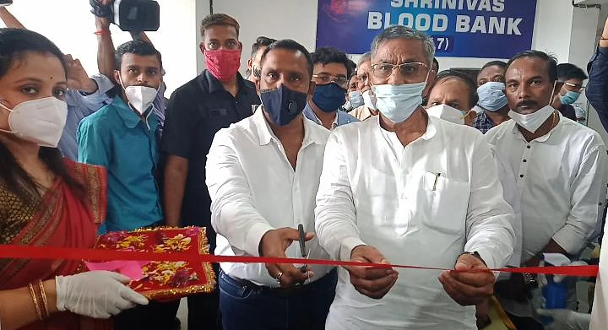 स्वास्थ्य मंत्री ने निजी आरटीपीसीआर लैब का किया उद्घाटन