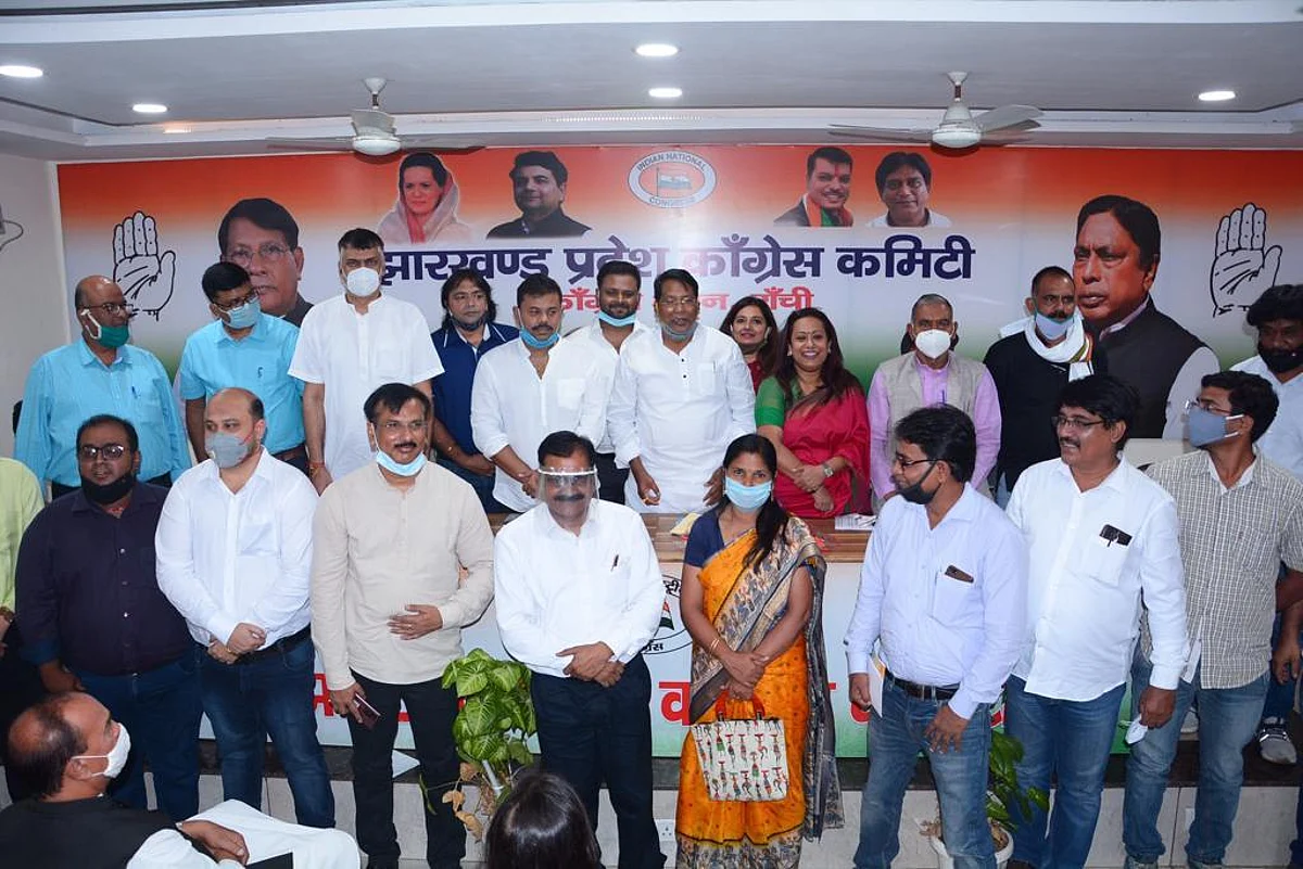 रामेश्वर उरांव ने किया प्रदेश प्रोफेशनल कांग्रेस के नवनिर्मित कार्यालय का उद्घाटन